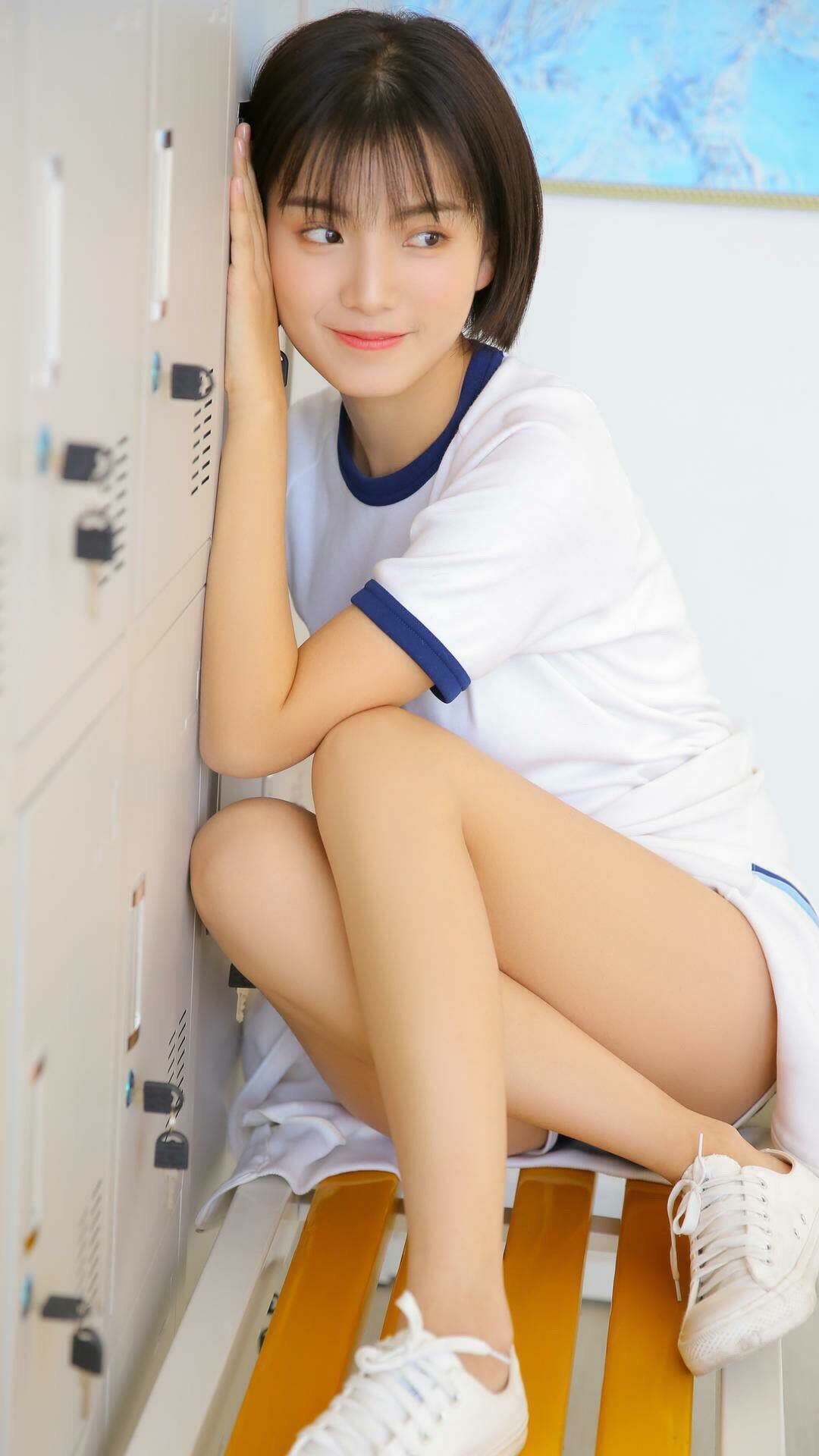 Jiuyou-意大利骑手多米安·米歇尔斯在2024年巴黎奥运会盛装舞步比赛中以“Dante”马匹获得第六名，展现坚韧精神。