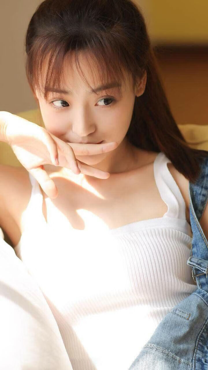 伊拉克男篮在西亚锦标赛中展现实力，奋勇争先